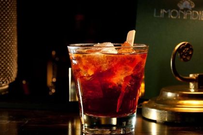 LIMONADIER Cocktailbar