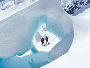 Mt Cook Glacier Guiding