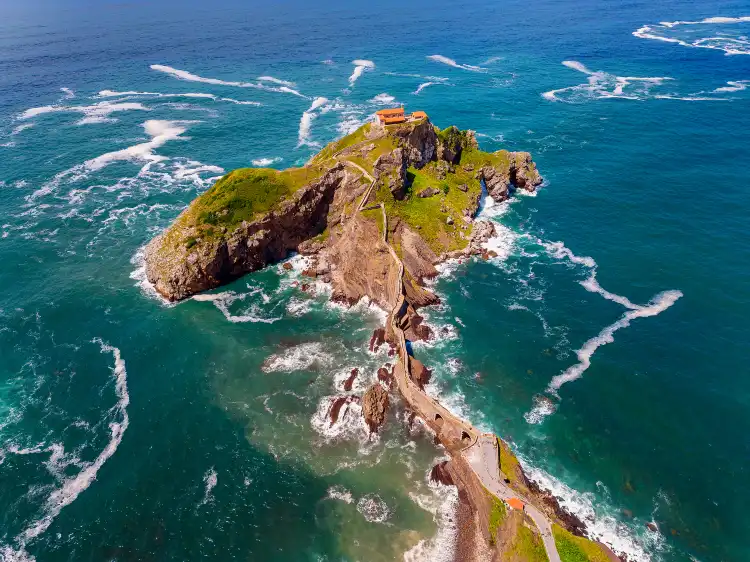 Hotels near Gaztelugatxe