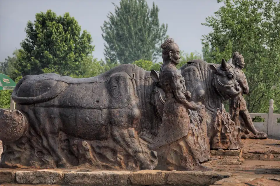 2_Yellow River Iron Oxen