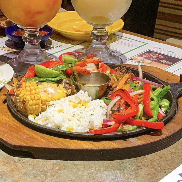 타임스퀘어 타코 맛집 '온더보더'