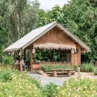 คาเฟ่ถูกใจ ดอกไม้งาม
