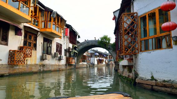Flexible Half Day Tour to Zhujiajiao Water Town with Boat Ride from Shanghai