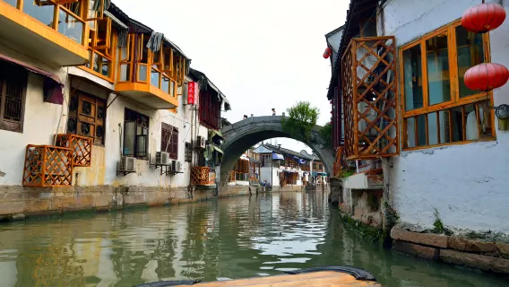 Flexible Half Day Tour to Zhujiajiao Water Town with Boat Ride from Shanghai