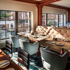 Bluebird Chelsea 여행 사진