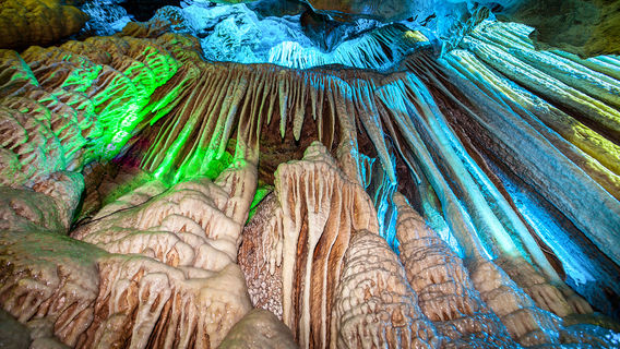 Fengdu Xueyu Cave Scenic Area