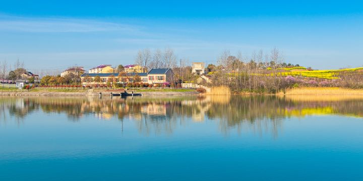 Dongpo Lake Park