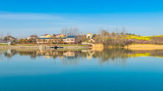 Dongpo Lake Park