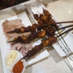 Yixiang·dunhuanglou (zhongshanbeilu) User Photo