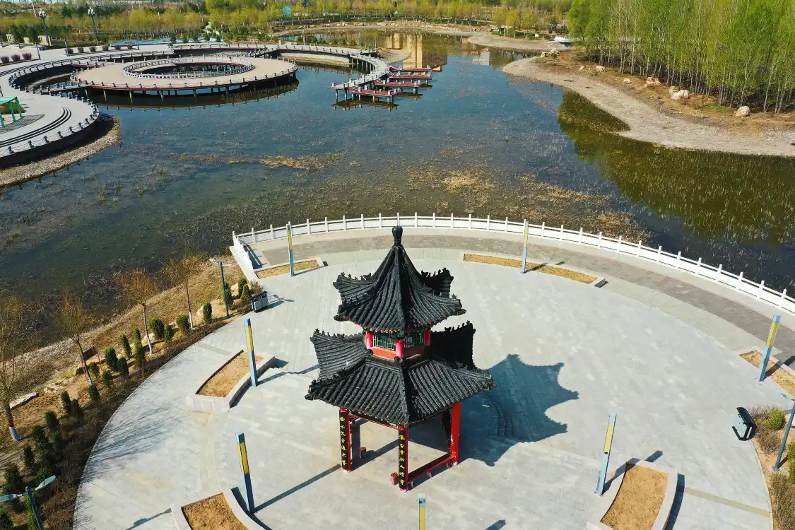 Hotels near Binhe Park