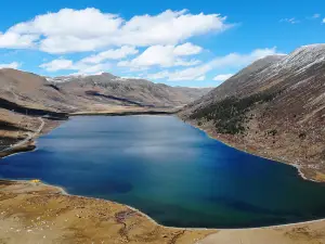 Lalongcuo Lake