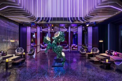 长沙W酒店·RUNWAY餐厅酒吧