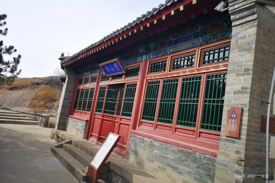Bao Mountain Temple
