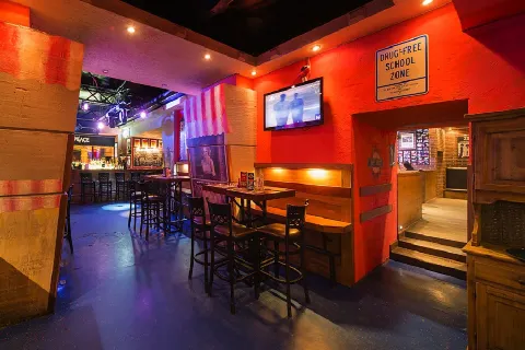 Old School Pub