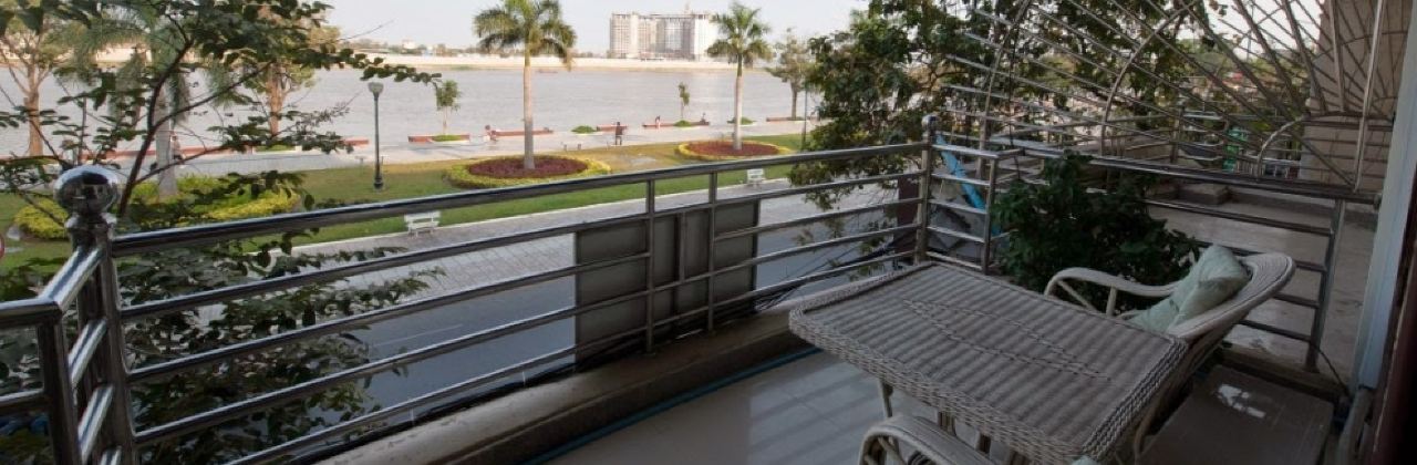 Harry’s Phnom Penh