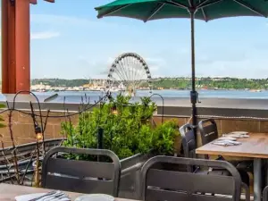 Maximilien Restaurant