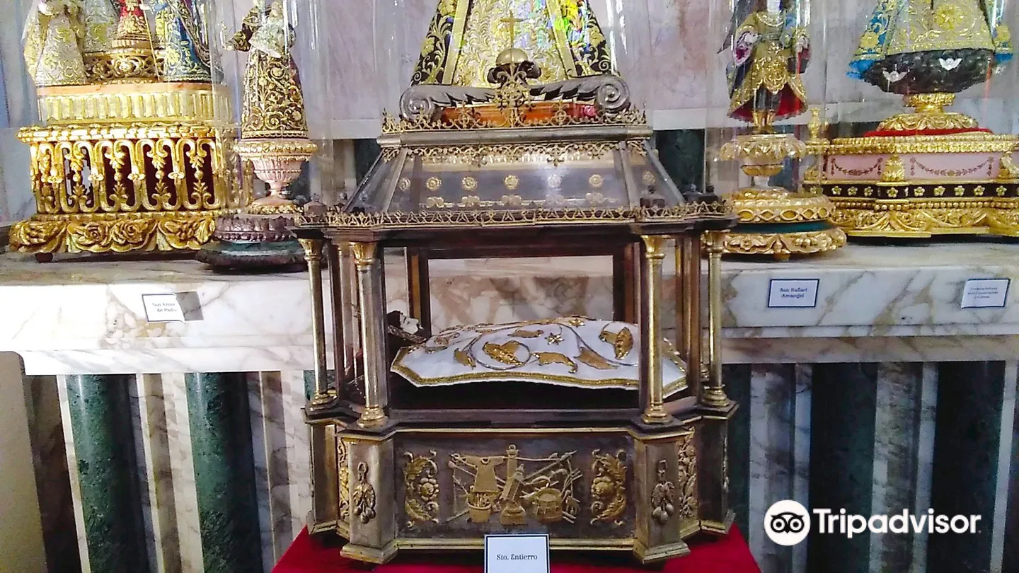 4_St. John the Baptist Parish • Quiapo Church