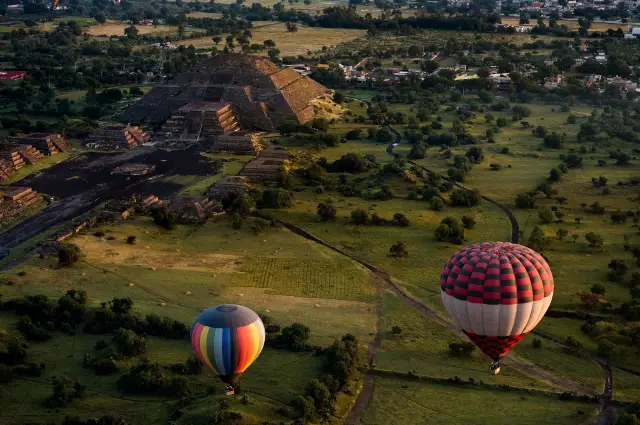 Hot air ballooning in Mexico