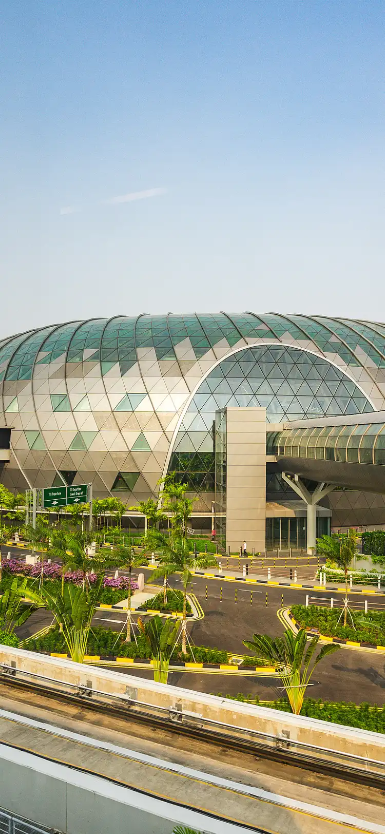 LỰA CHỌN CHỖ Ở TIỆN NGHI VỚI XE TRUNG CHUYỂN MIỄN PHÍ ĐẾN SÂN BAY CHANGI