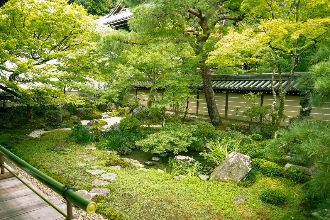 젠린지(에이칸도) 주변 호텔