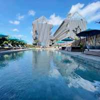 Amazing infinity pool near Berawa Beach