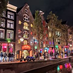 Red Light Bar User Photo