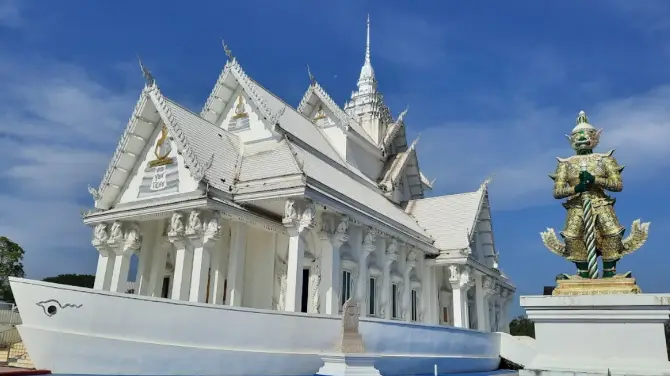 วัดหินแท่นลำภาชี