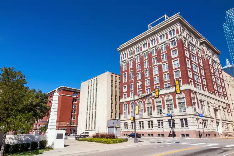Hotels near The Sixth Floor Museum at Dealey Plaza