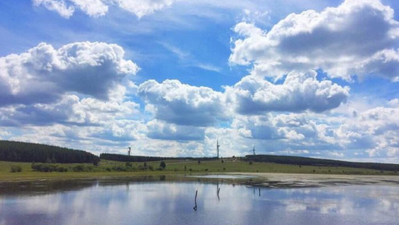Yueliang Lake Tourist Zone