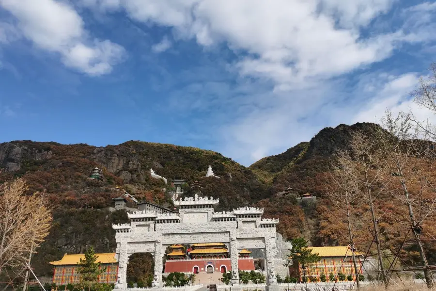 Liaoyang Longfengshan Scenic Area