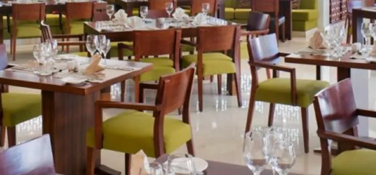 The Restaurant - Crowne Plaza Sohar