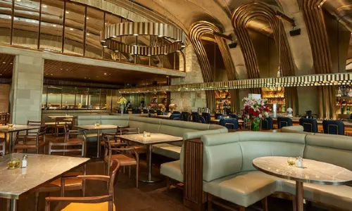 J.Sparrow Bar & Grill