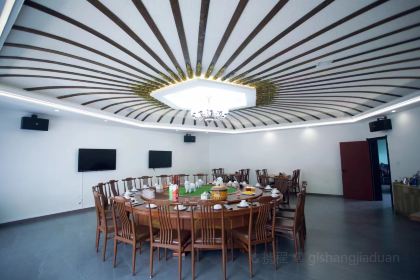 山里民舍·餐厅