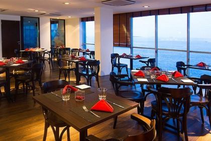 Salt Cafe & Restaurant