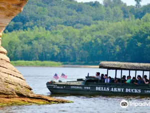 Dells Army Duck Tours