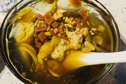 土巴碗火锅庭院(香飘飘店)