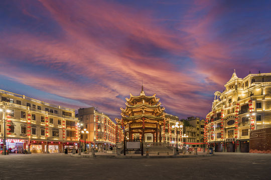 Sunset Sightseeing in Shantou