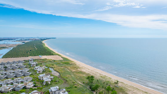 Nanhai Longmu Bay