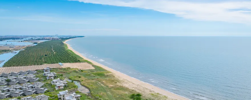 Longmu Bay