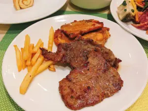 Fengduhuameidaguangchangjiudianzizhu Restaurant