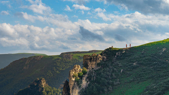 Feihu Valley · Grassland in the Sky