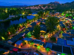 Attrazioni del Giro Notturno a Contea di Yi: le opzioni più popolari