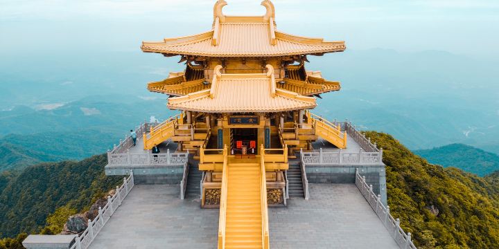 Golden Peak Temple, Dahong Mountain