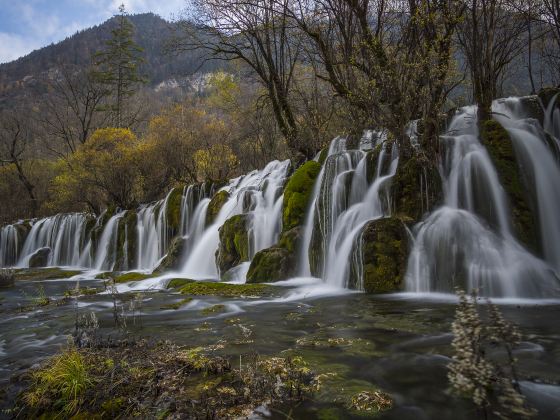 Xiongmaohai Waterfall