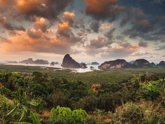 Laem Sing Beach