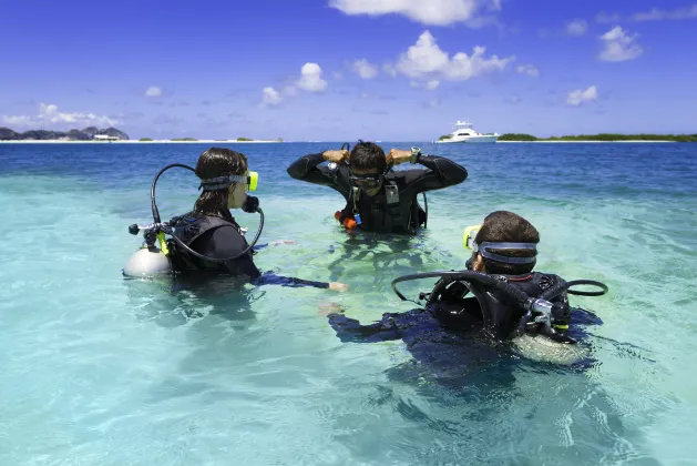 Vé máy bay Grand Cayman Tortola