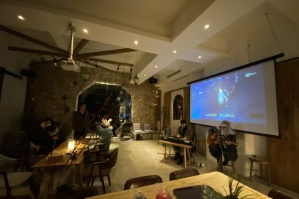 YUAN SE KE ZHAN GA FEI XIAO ZHEN