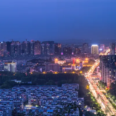 Huainanshilian Museum (qijian)周辺のホテル