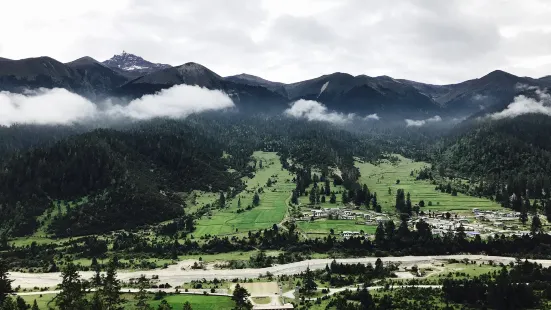 First Tibetan Folk Village