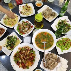 小白餐饮香来手抓羊肉美食烧烤城 User Photo